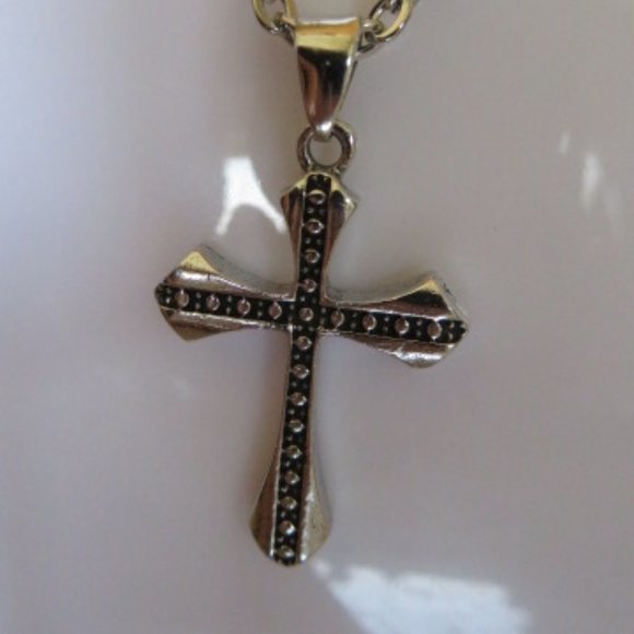 CROSS Necklace Silver & Black Alloy 13" (K282) - Picture 3 of 4